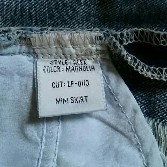 🔥Lovers + Friends Alex Mini Skirt in Magnolia - Picture 8 of 9